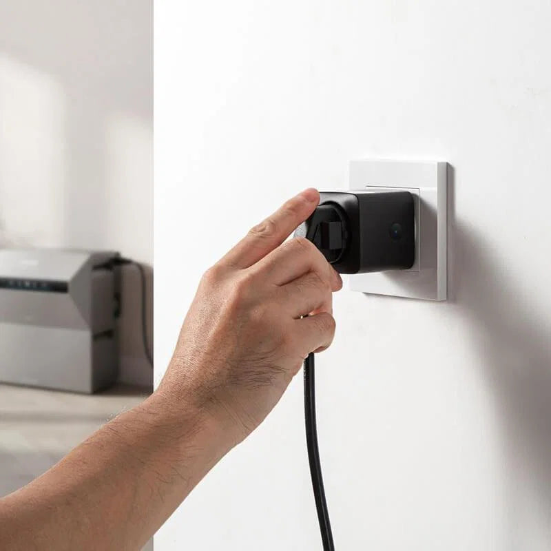 De Anker SOLIX Smart Plug Gen 2 wordt eenvoudig in een stopcontact geplaatst voor een snelle plug & play installatie via de Anker SOLIX-app.
