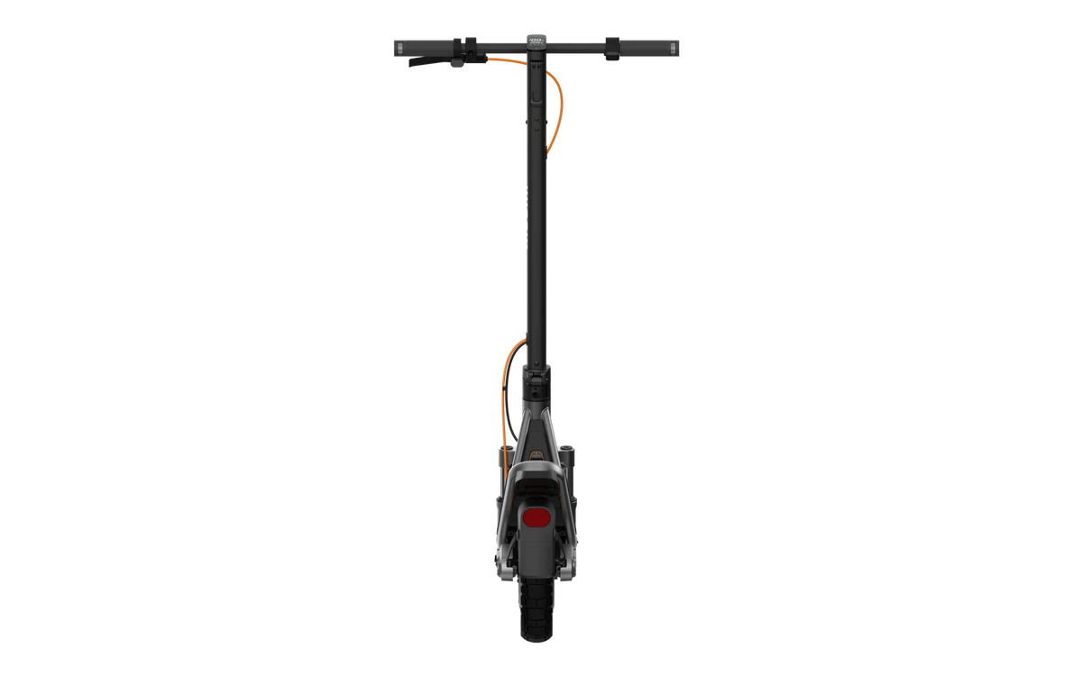 Xiaomi Electric Scooter 6 Pro achteraanzicht met kicktail