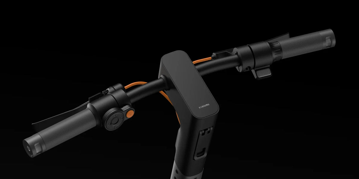 Gas geven met duimgas of draaigreep op de Xiaomi Electric Scooter 6 Max
