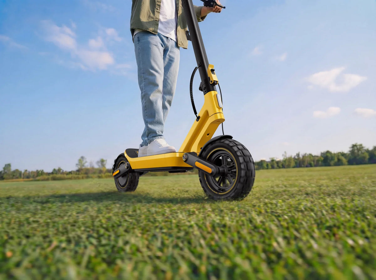 Onverhard pad nemen met de Xiaomi Electric Scooter 6 Ultra